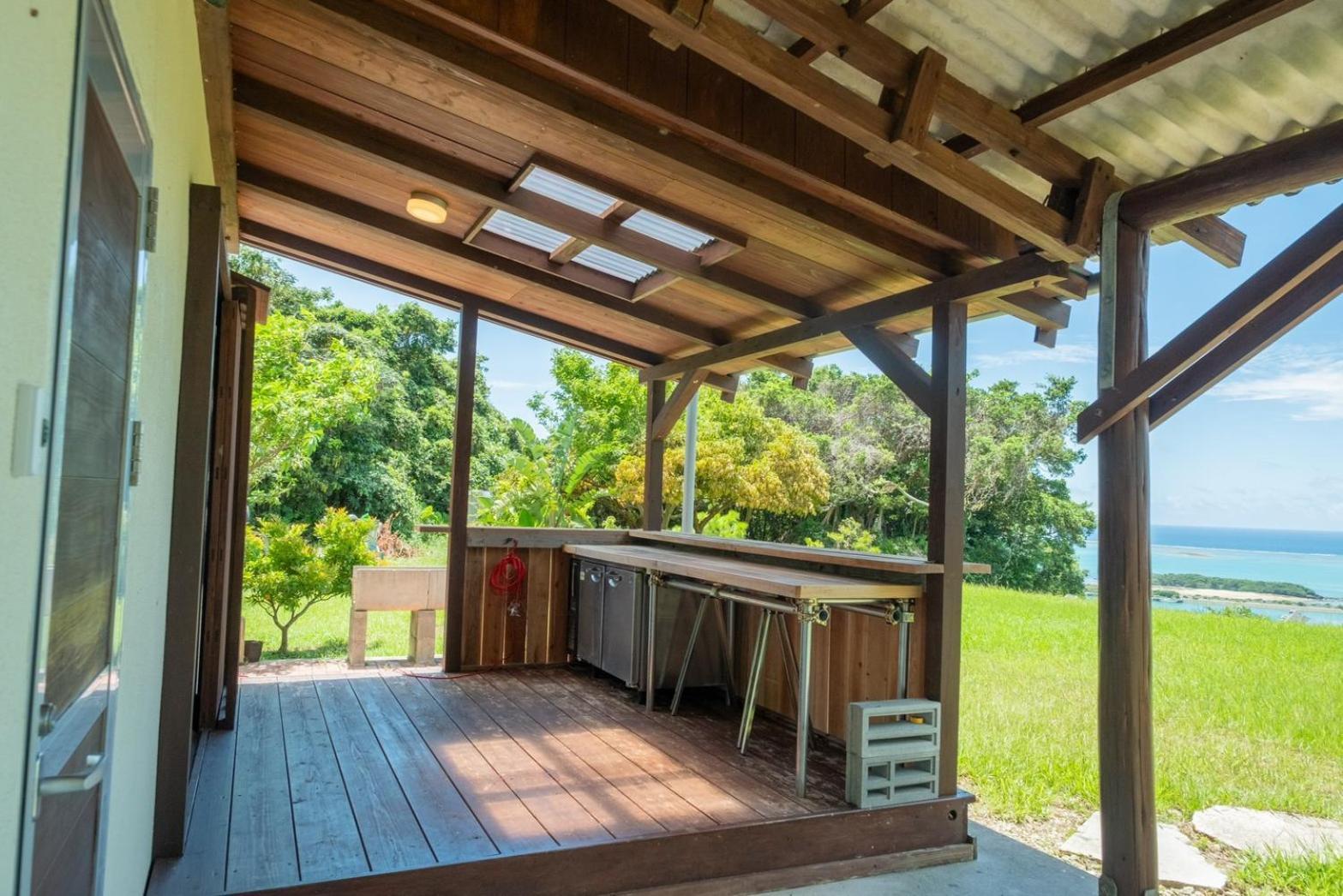 Taru House: Oceanview Retreat Near Beach in Nanjo, Okinawa Villa Exterior photo