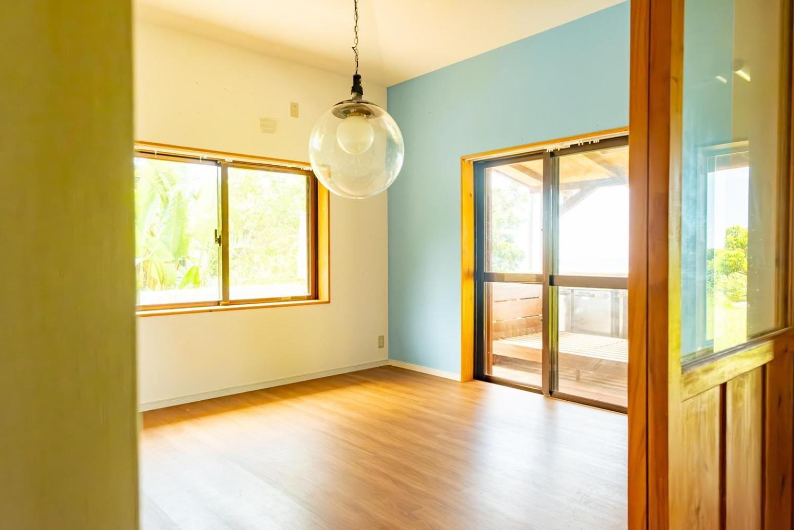 Taru House: Oceanview Retreat Near Beach in Nanjo, Okinawa Villa Exterior photo